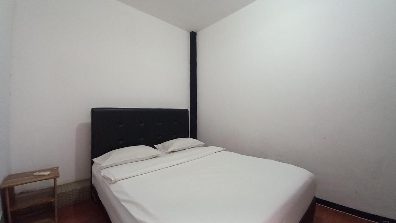 Dc Hotel & Hostel Labuan Bajo Eksteriør billede