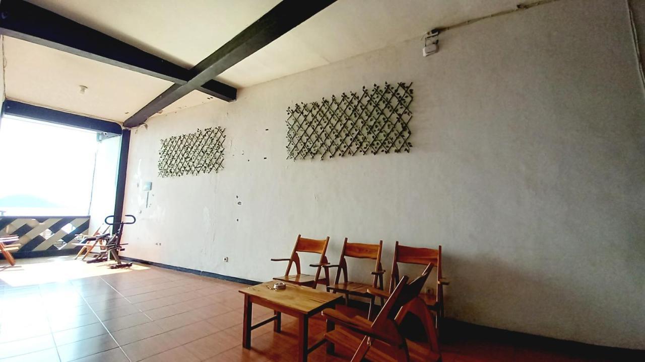 Dc Hotel & Hostel Labuan Bajo Eksteriør billede