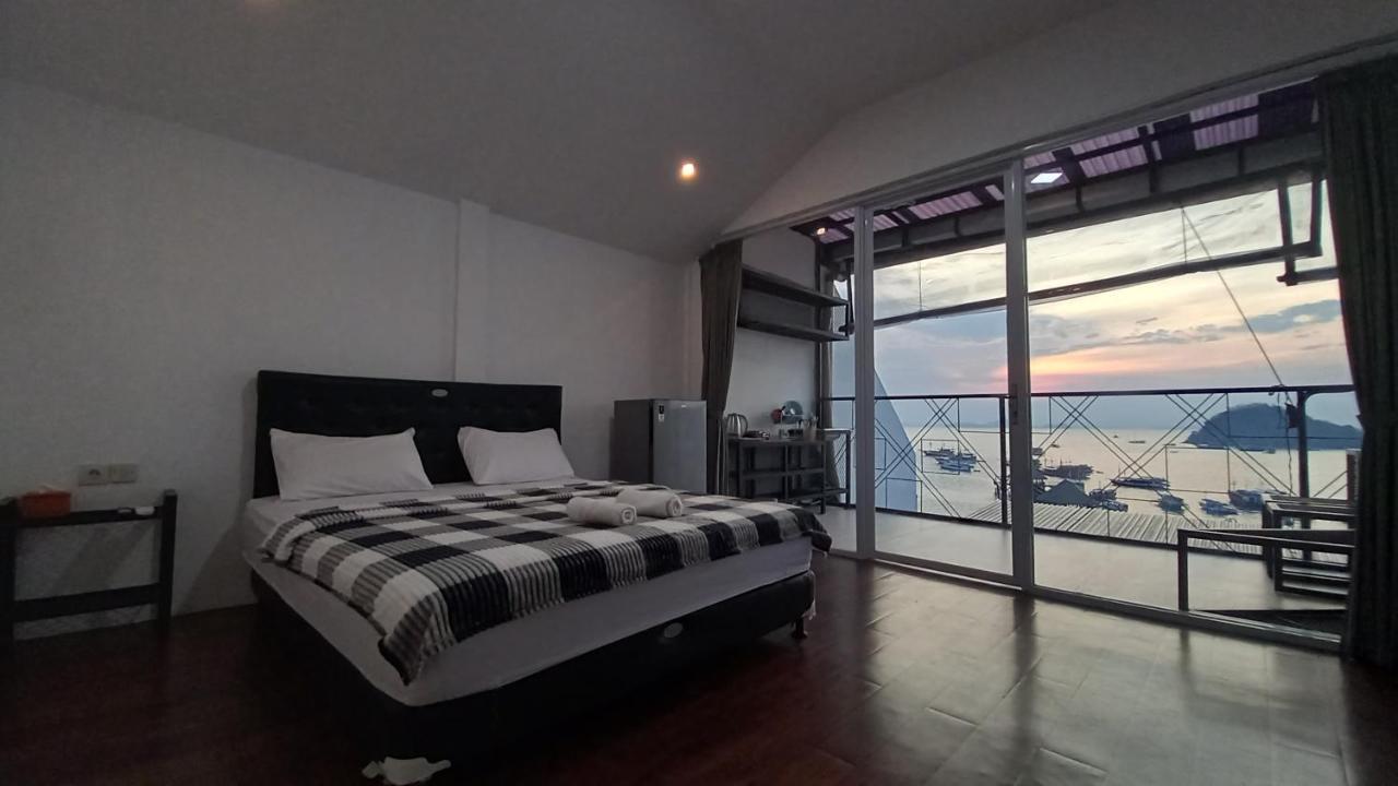 Dc Hotel & Hostel Labuan Bajo Eksteriør billede