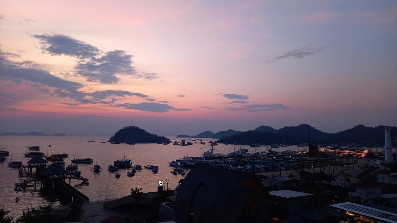 Dc Hotel & Hostel Labuan Bajo Eksteriør billede