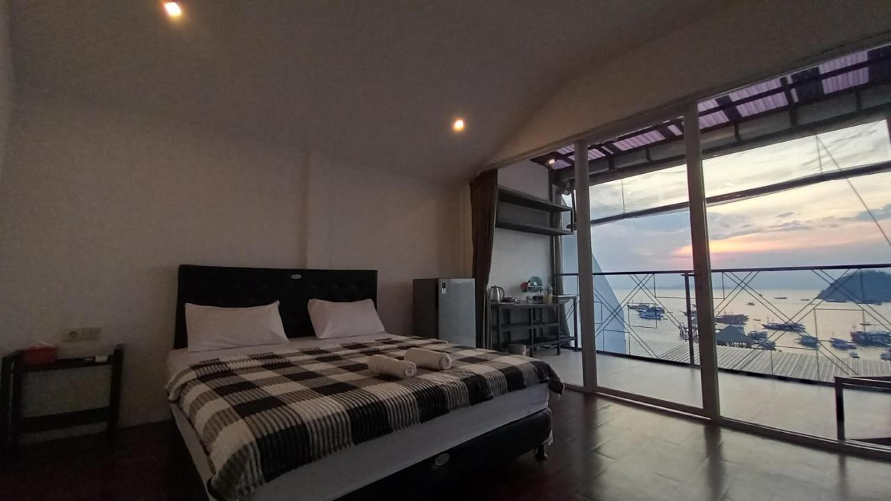 Dc Hotel & Hostel Labuan Bajo Eksteriør billede