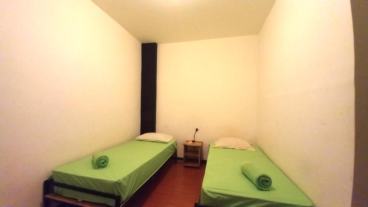 Dc Hotel & Hostel Labuan Bajo Eksteriør billede