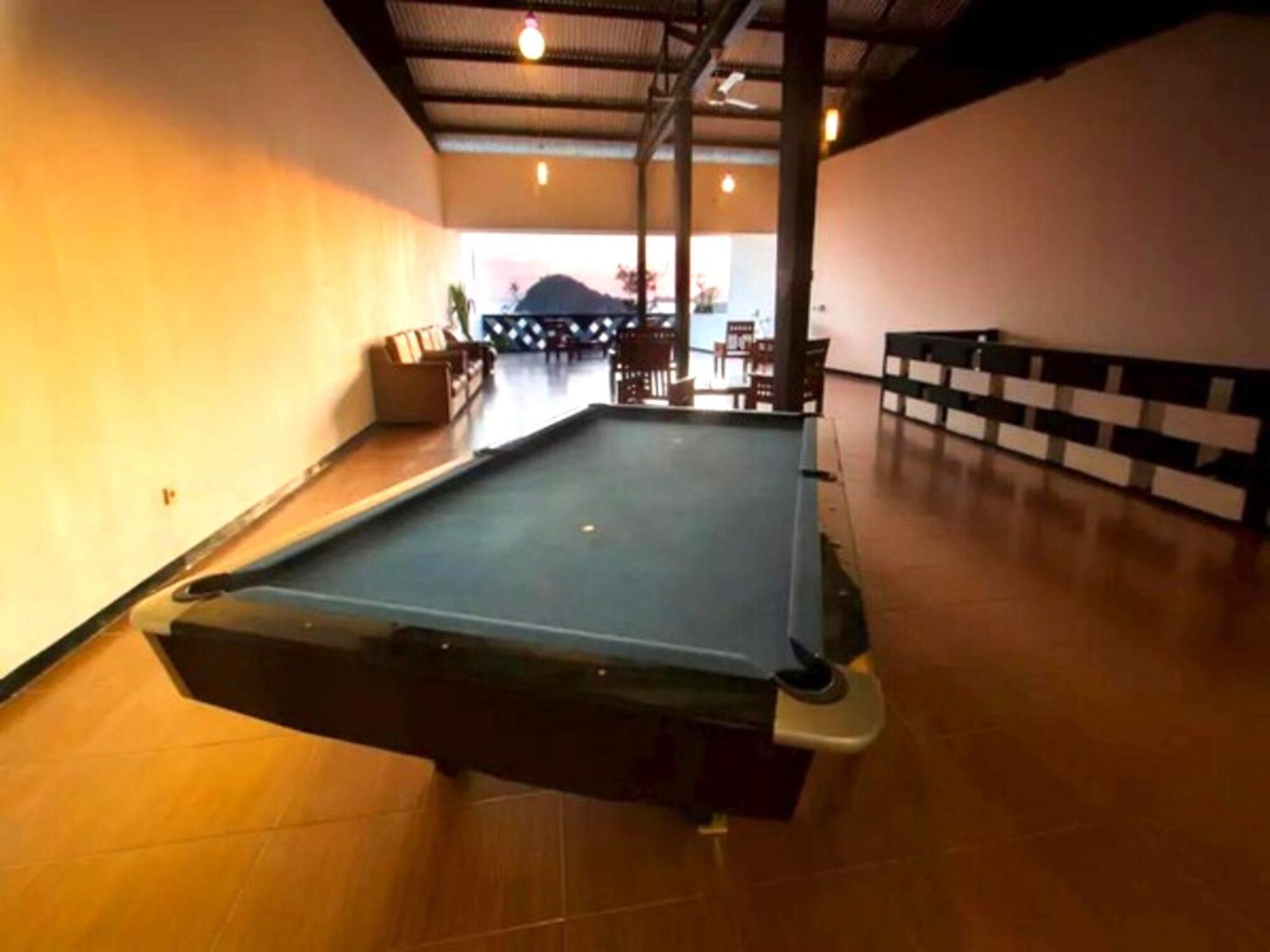 Dc Hotel & Hostel Labuan Bajo Eksteriør billede
