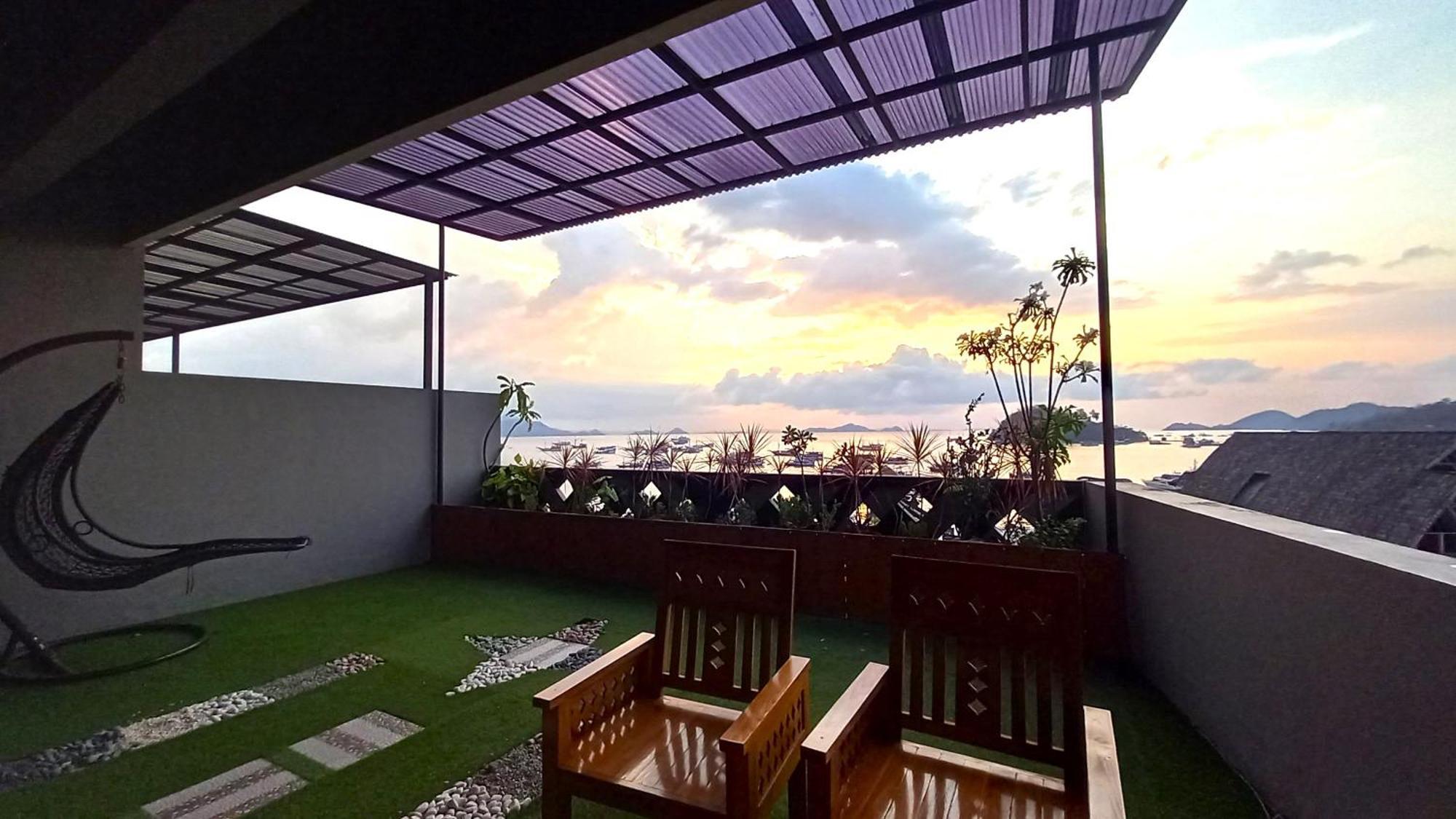 Dc Hotel & Hostel Labuan Bajo Eksteriør billede